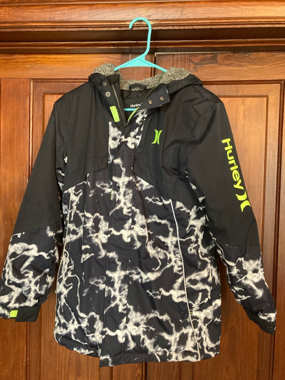 Hurley Black White Marbled Heavyweight Phantom Snowboard Jacket Neon Green Logo
